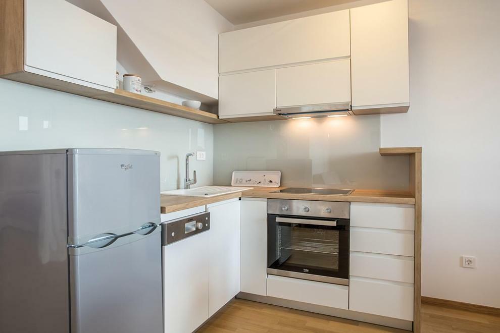 Apartments Jelena Ražanj Extérieur photo